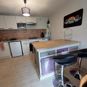 confortable-studio-37m2-netflix-canal.hotels-rhonealpes.com/